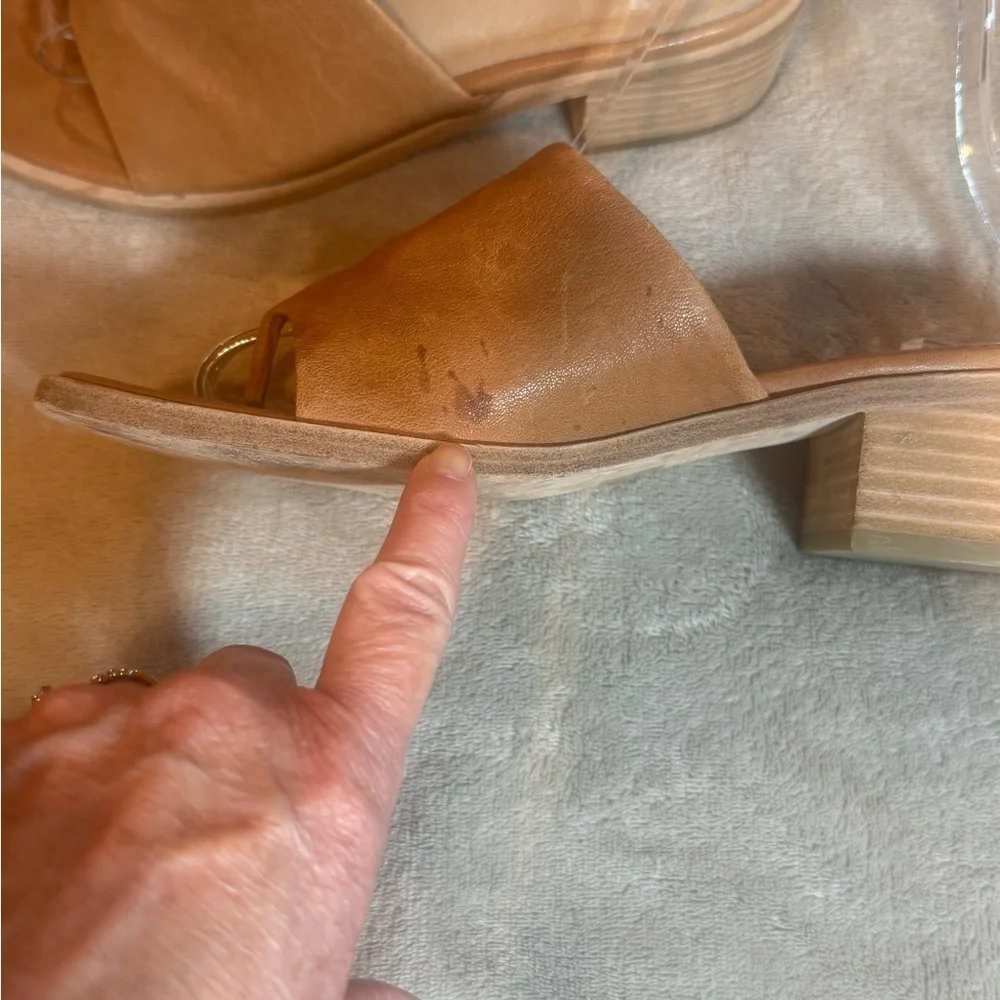 Eileen Fisher Ladies Size 7 Tan Leather  Block Heel Sandal Strap & Toe thong